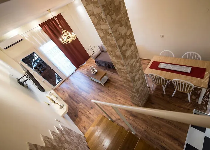 아파트 Oinoelia Luxury &