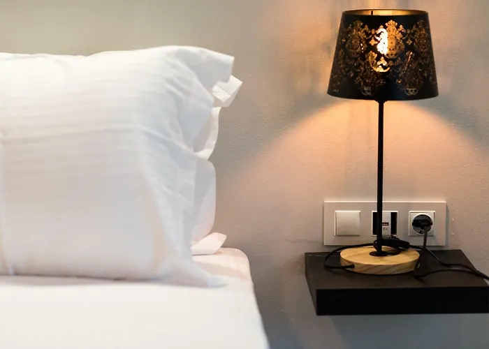Oinoelia Luxury & *