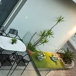 Oinoelia Luxury & *