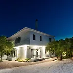Oinoelia Luxury &