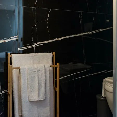 Oinoelia Luxury & Apartment