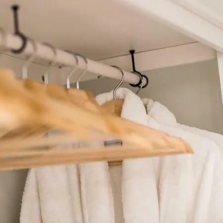 Oinoelia Luxury & * Potos