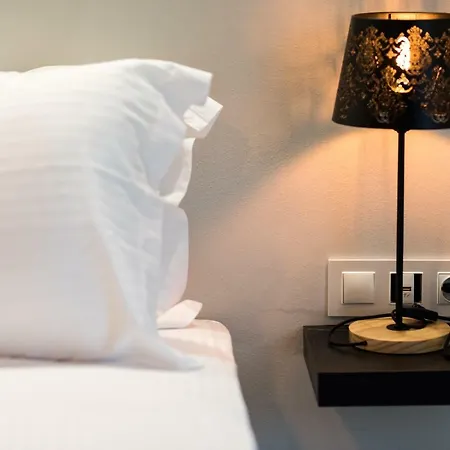 Oinoelia Luxury & *
