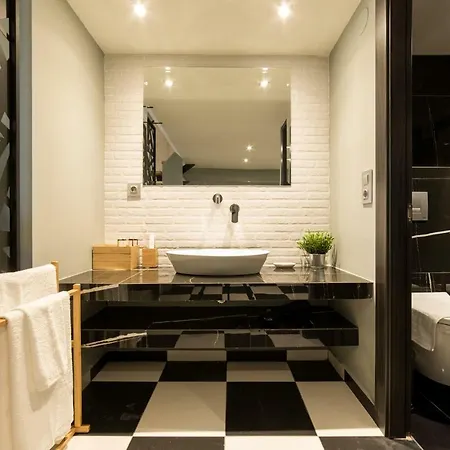 Oinoelia Luxury & * Potos